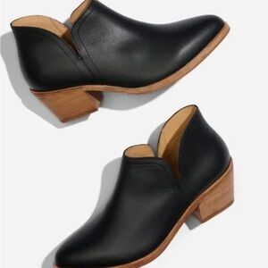 Nisolo Mia Ankle Booties with Tan Soles Sz. 9.5 NIB